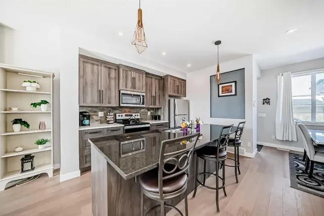 1016 Lanark Blvd, Airdrie 3