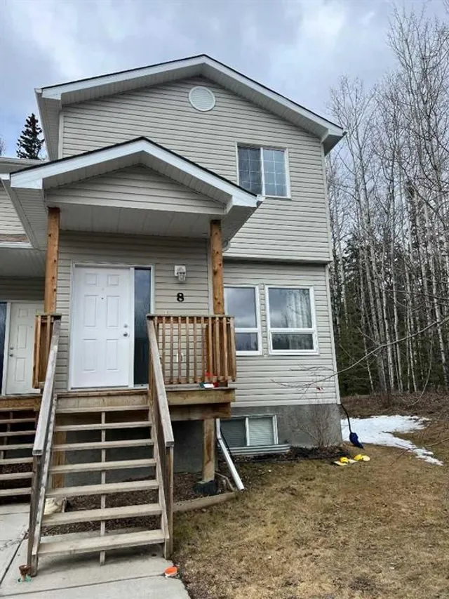 624 41 St #8, Edson 2