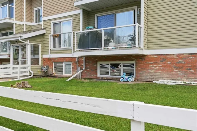 5812 61 St #102, Red Deer 3