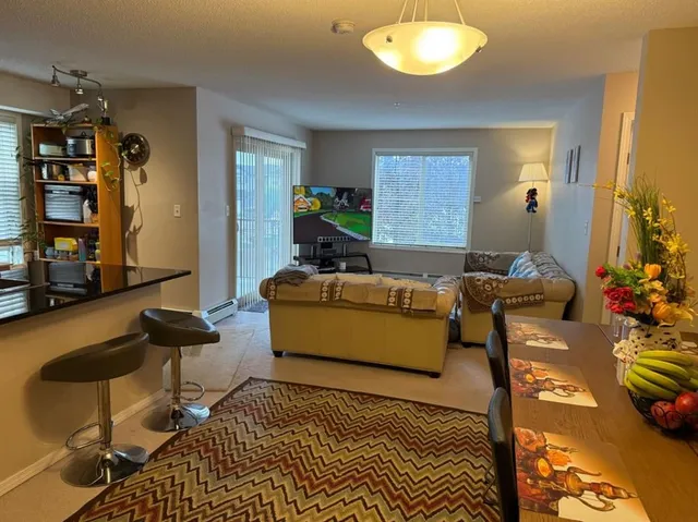 7210 80 Ave #202, Calgary 4