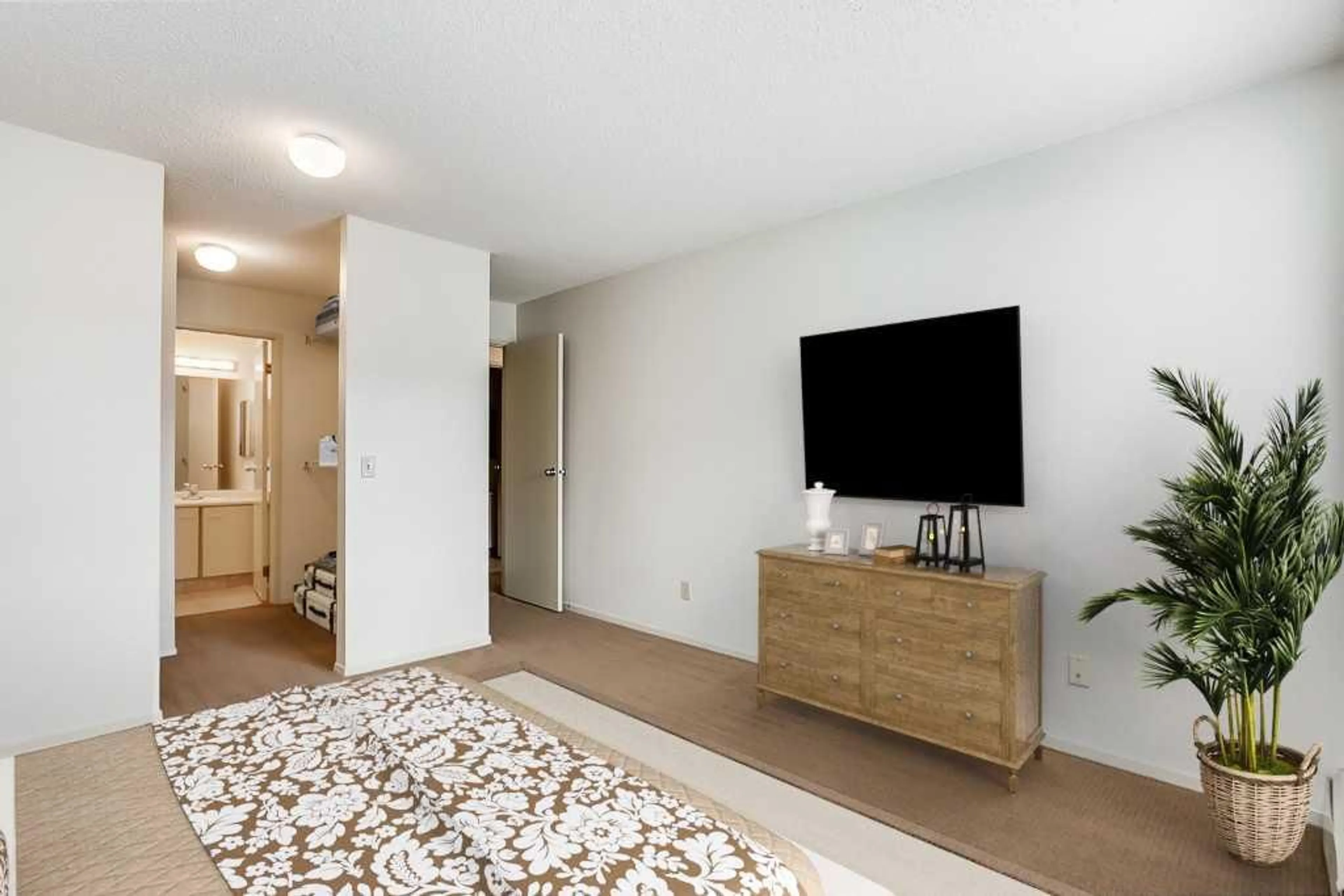 pillar/IMG-A2304185_5.jpg