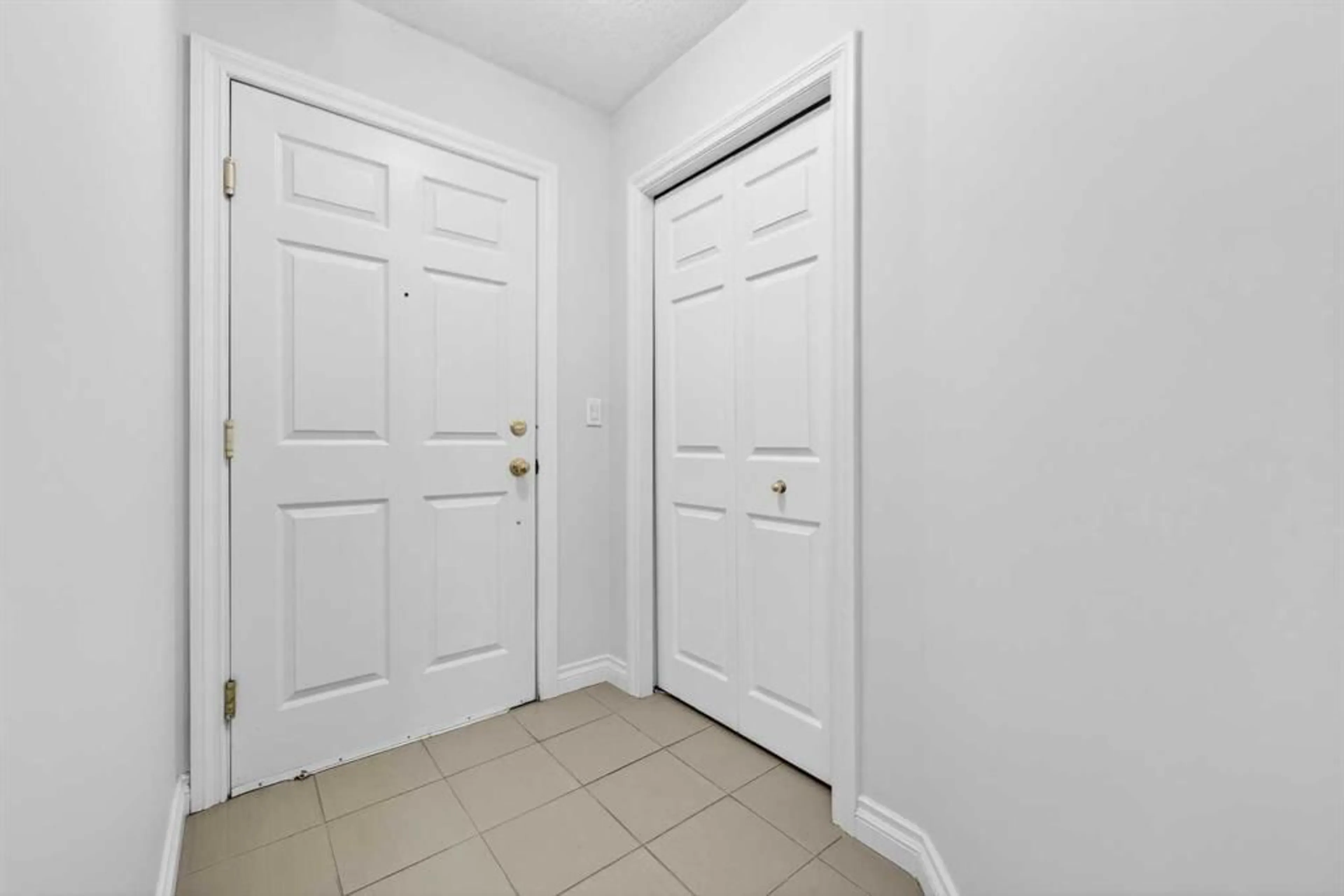 pillar/IMG-A2304258_4.jpg