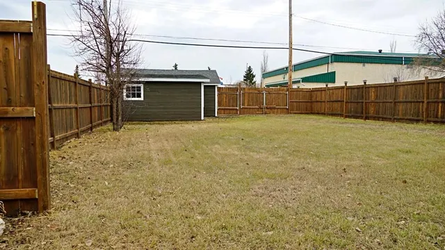 5209 50 Ave, Vermilion 4