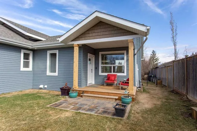 85 Lakeview Ave, Gull Lake 2