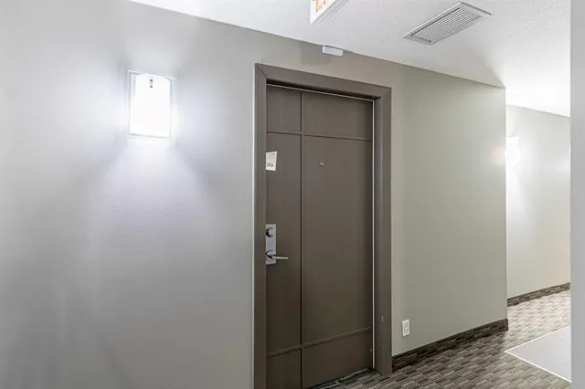 210 15 Ave #3206, Calgary 5