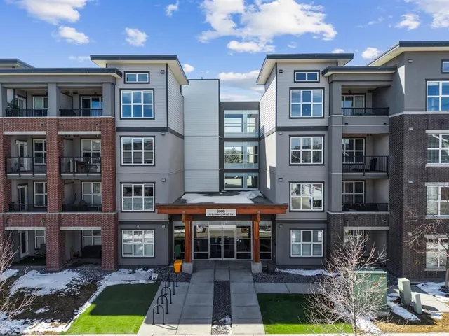 95 Burma Star Rd #3110, Calgary 3