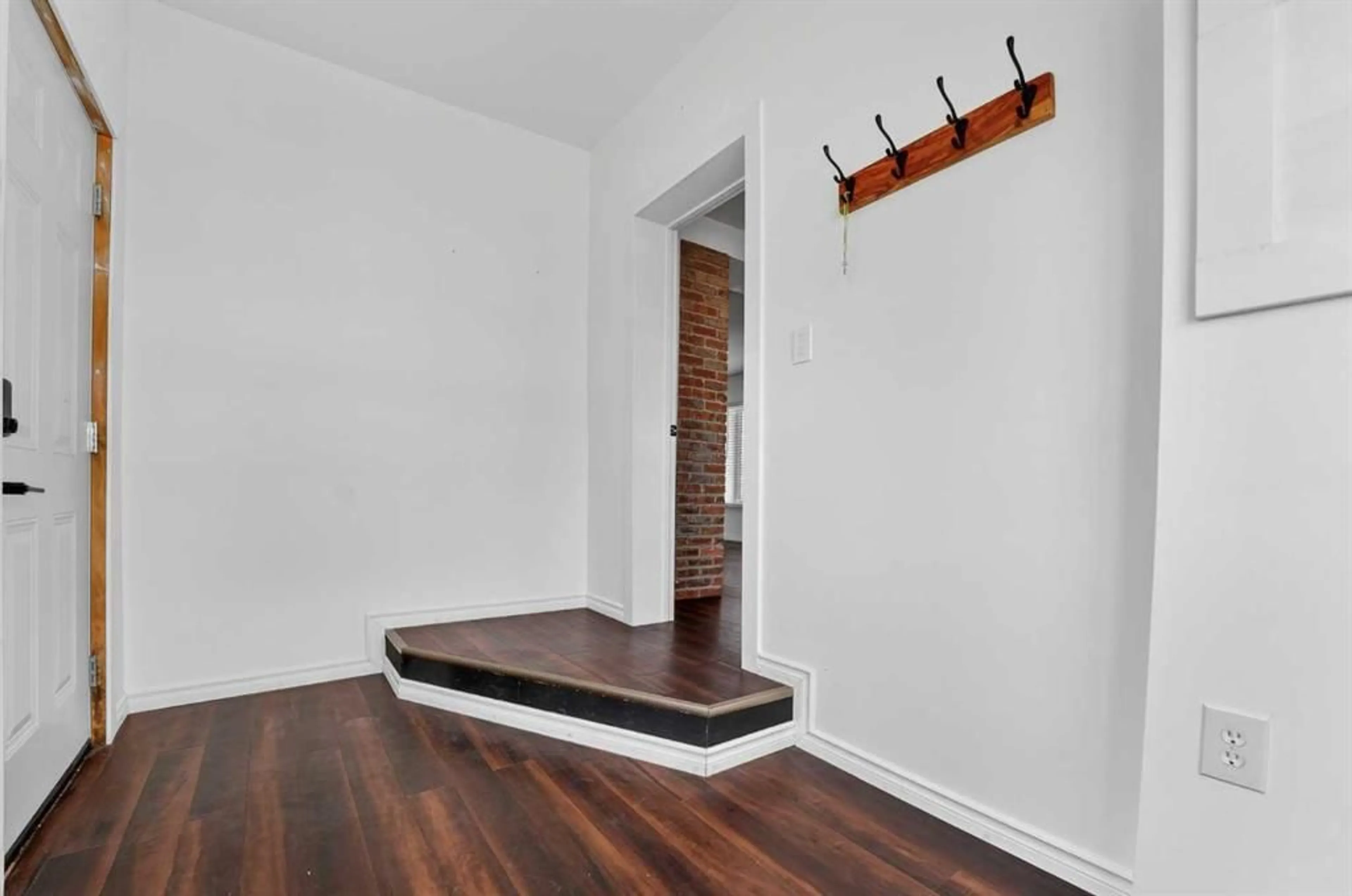 pillar/IMG-A2304543_3.jpg
