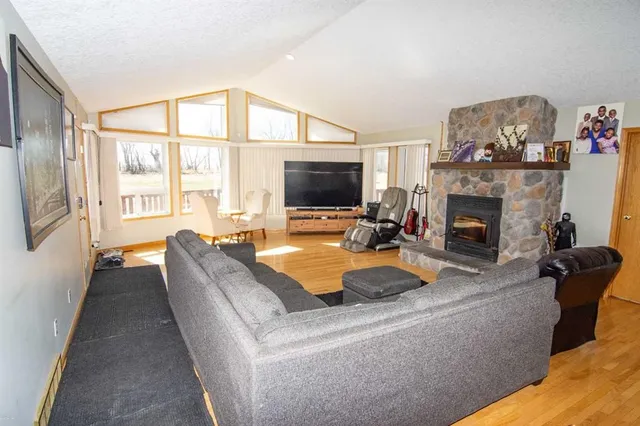 225004 222 TWP RD, Rural Wheatland County 5