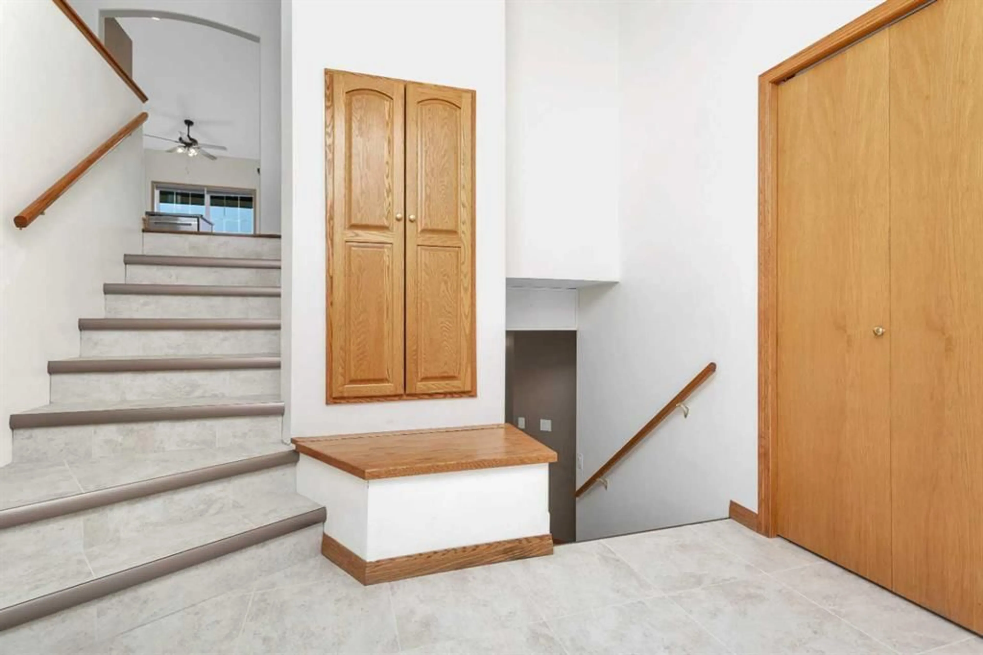 pillar/IMG-A2304747_3.jpg