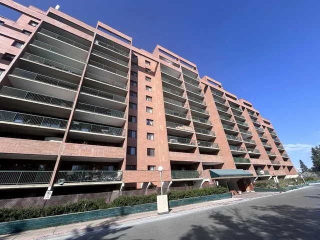 5204 Dalton Dr #806, Calgary 3