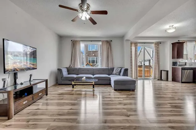 44 Cityside Rise, Calgary 4