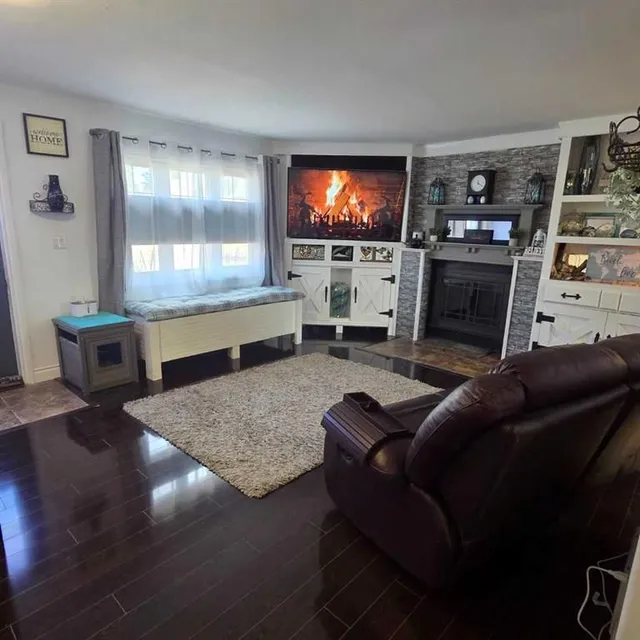 5015 8 Avenue, Edson 2