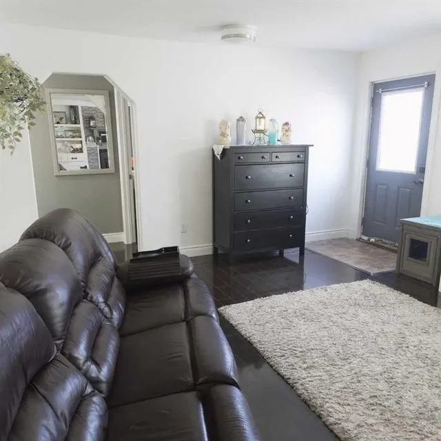 5015 8 Avenue, Edson 5