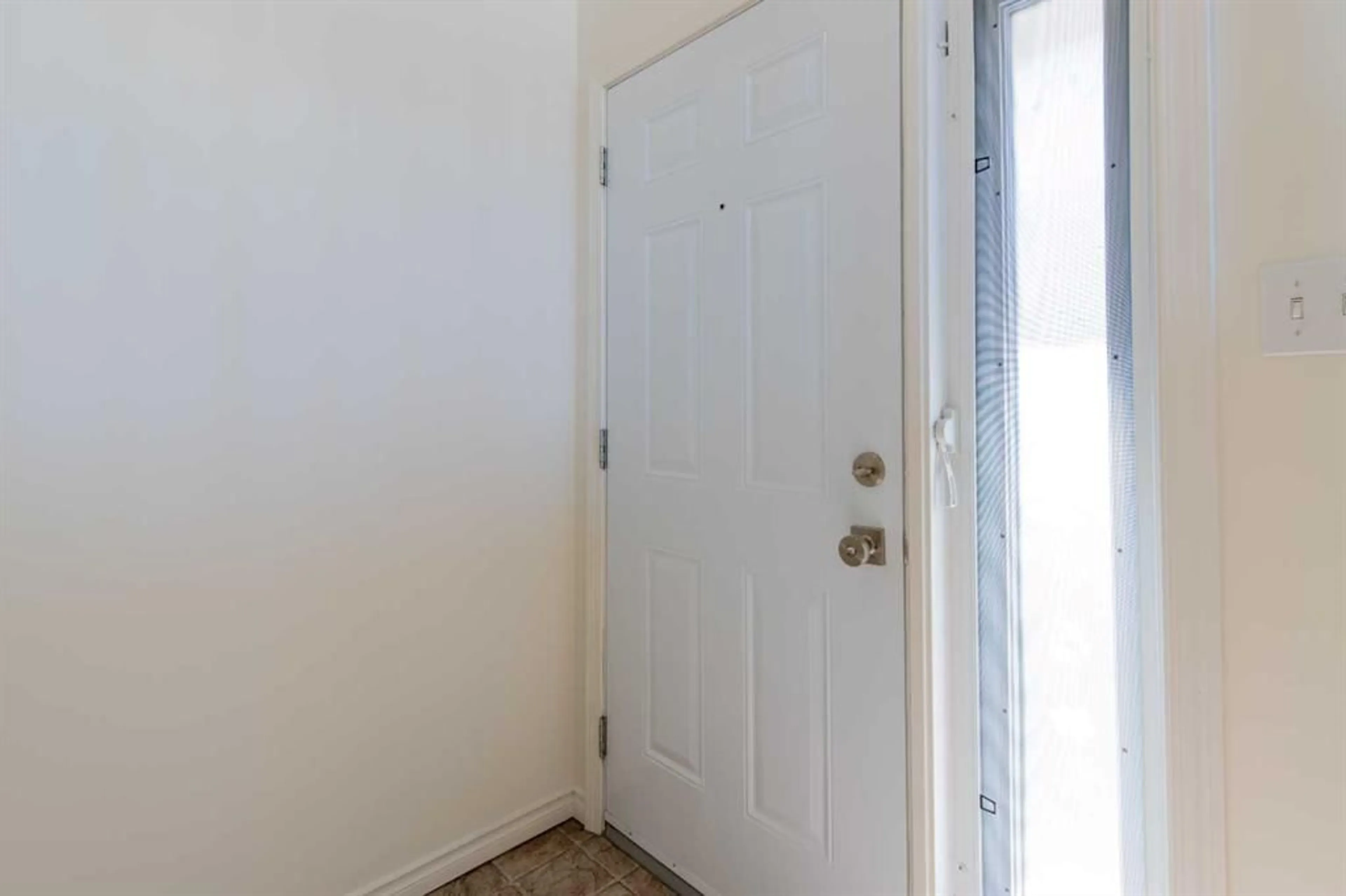 pillar/IMG-A2305696_5.jpg