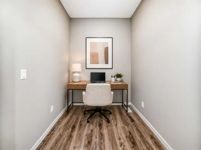 130 Bartlett Row, Calgary 5