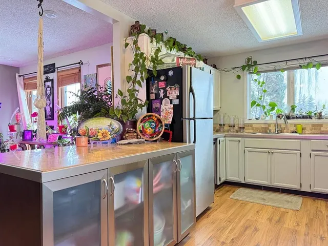 5709 40 St, Lloydminster 5