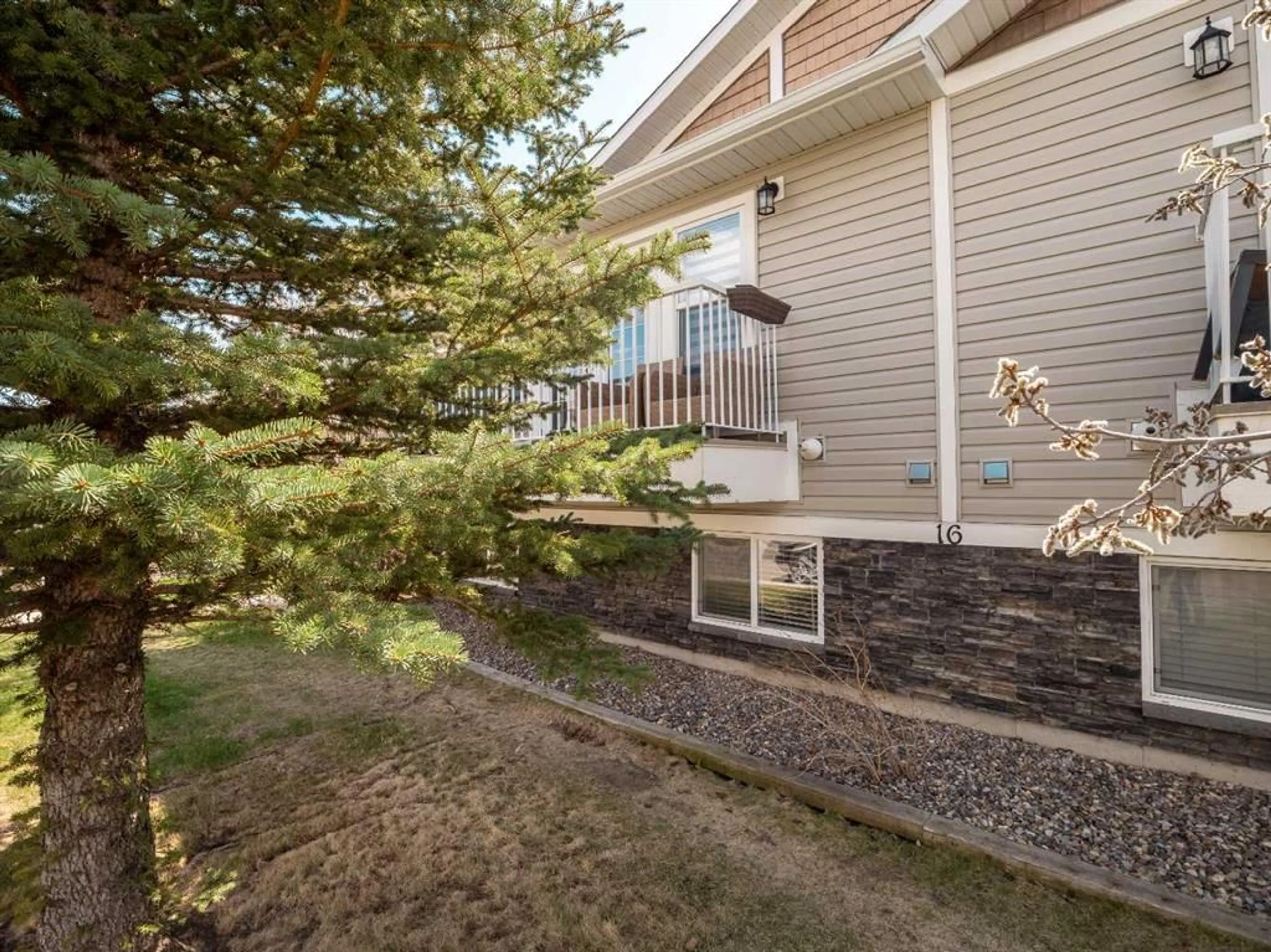pillar/IMG-A2306499_2.jpg