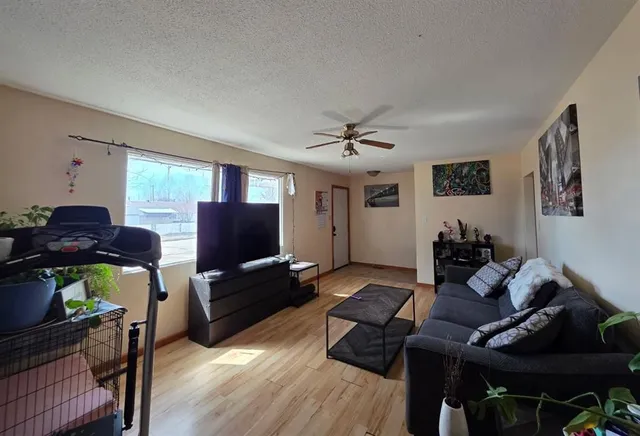 4436 51st Avenue, High Prairie 4