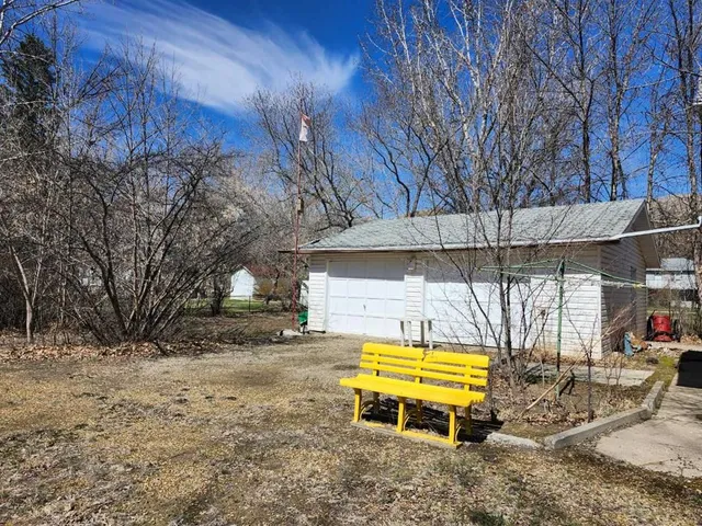227 6 St, Drumheller 3