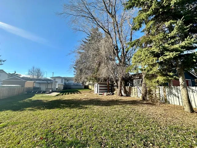 9111 100 St, Lac La Biche 5