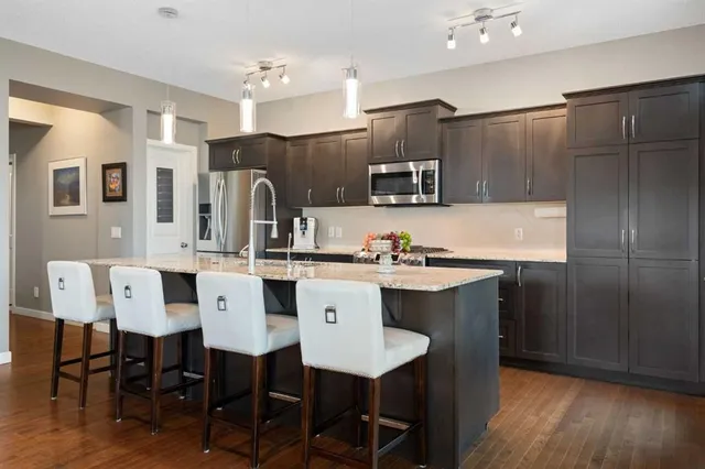 202 Boulder Creek Crt, Langdon 5