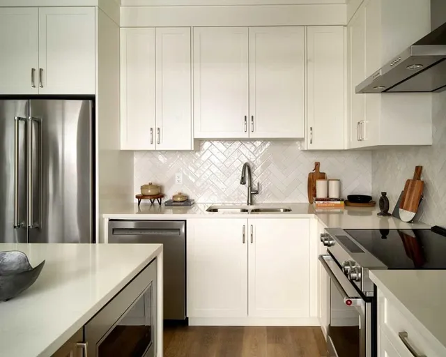 20830 Main St #6, Calgary 4