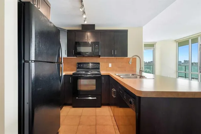 1410 1 St #610, Calgary 5