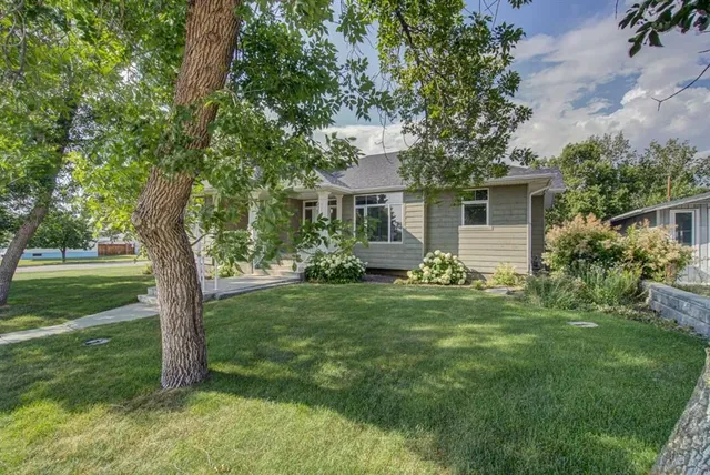 224 52 Ave, Claresholm 2
