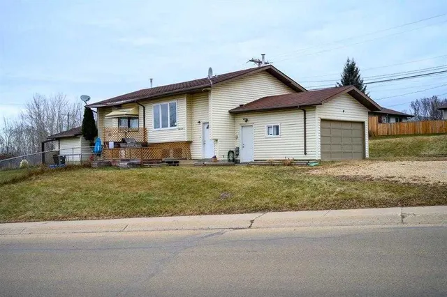 4618 54 St, Athabasca 2