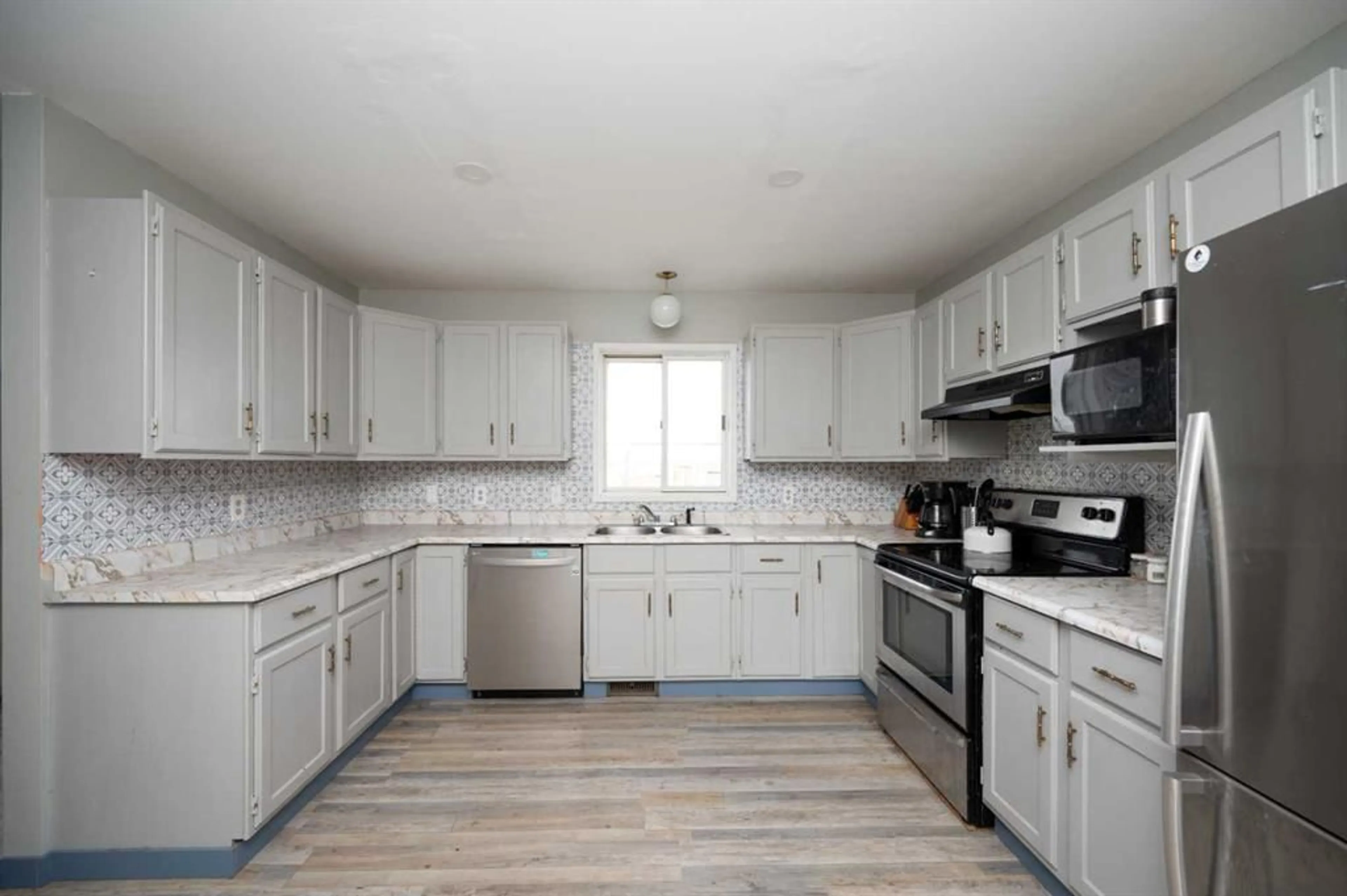 pillar/IMG-A2309072_3.jpg