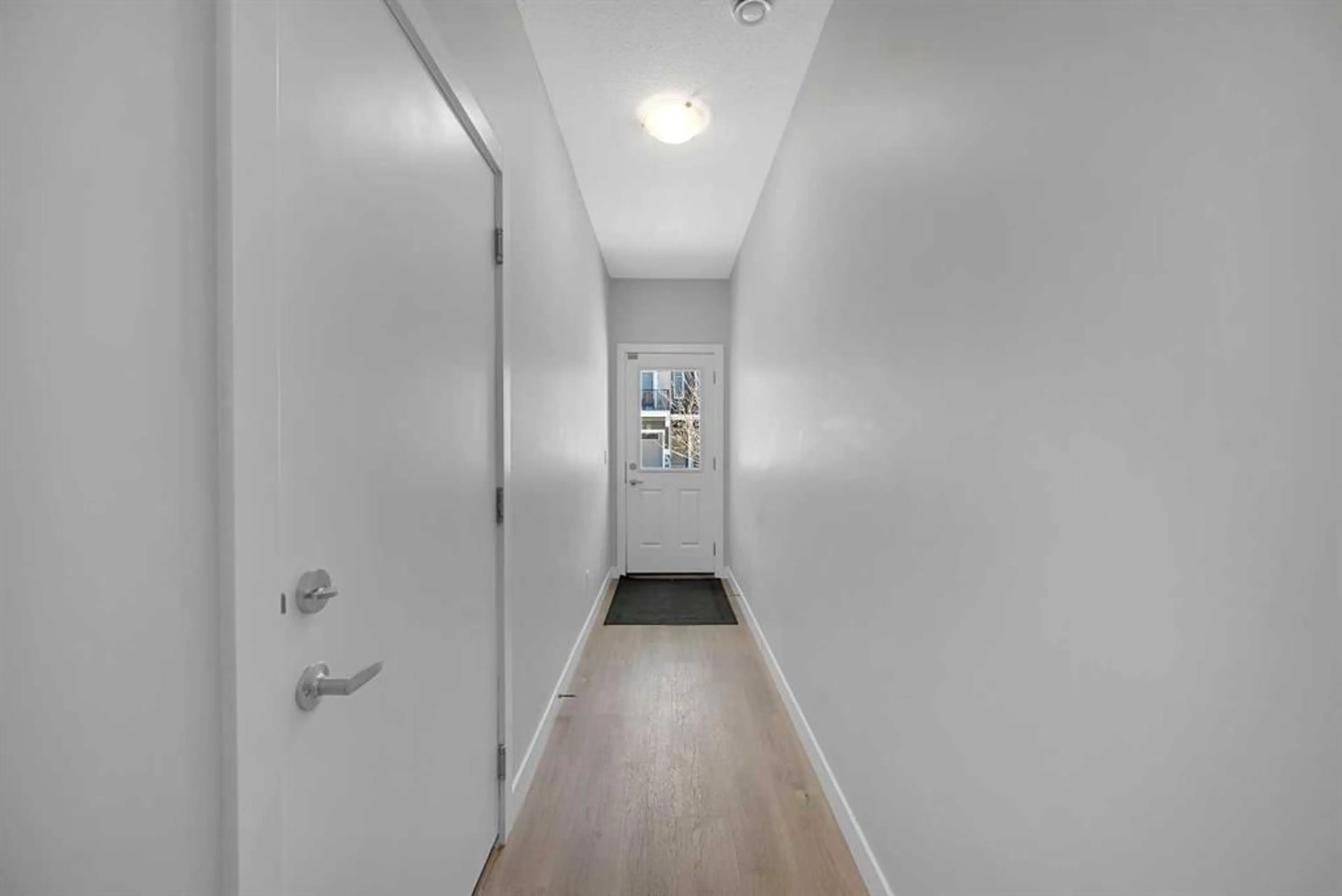 pillar/IMG-A2309112_3.jpg