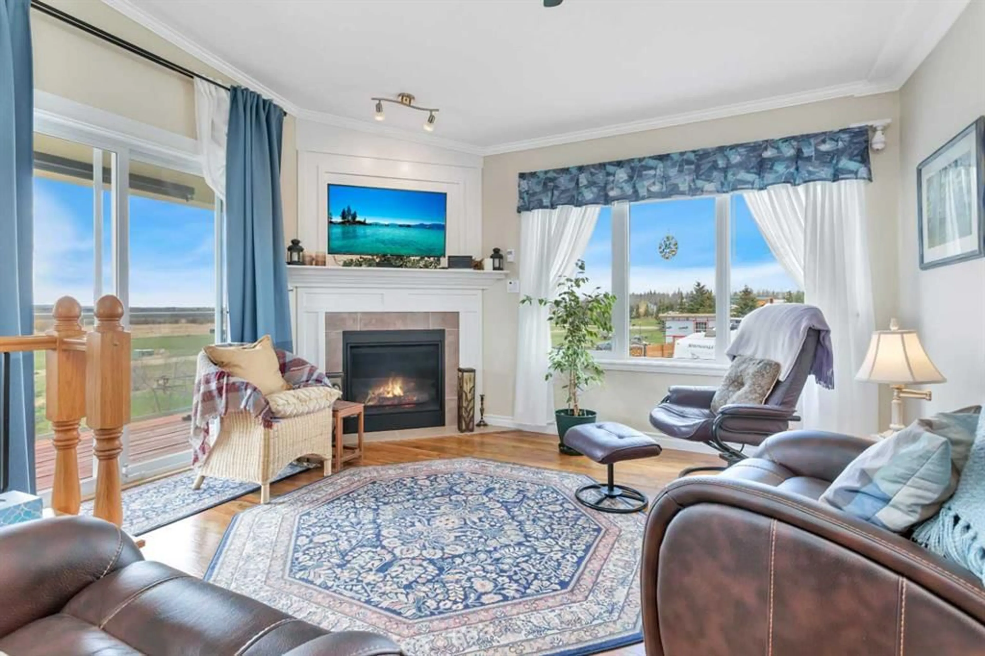 pillar/IMG-A2309163_3.jpg