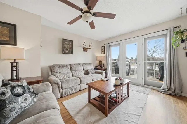 95 Summerwood Rd, Airdrie 4