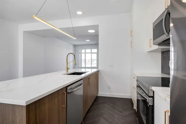 37 Sora Pass, Calgary 5
