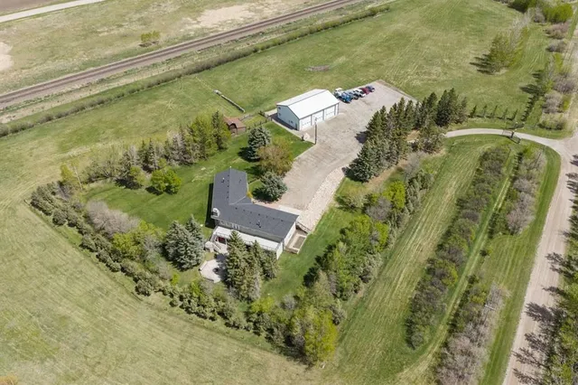 221083 Range Road 270, Rural Wheatland County 2