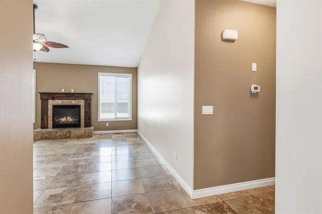 258 2A St, Cardston 5