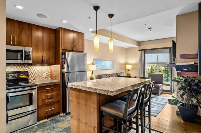 1818 Mountain Ave #313C, Canmore 5