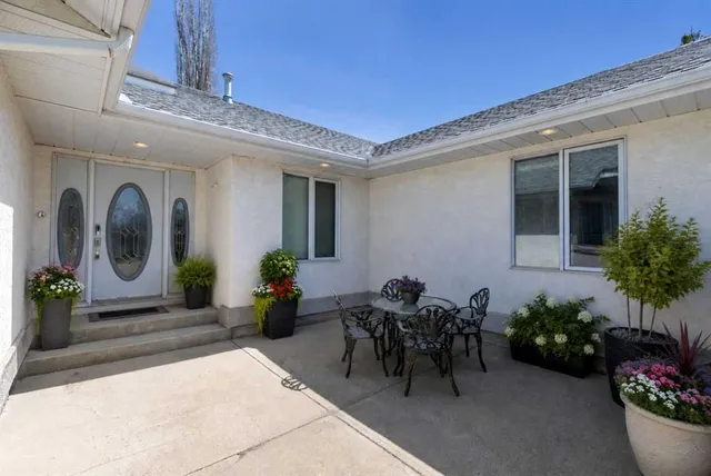 5949 45 Street Cres, Innisfail 5