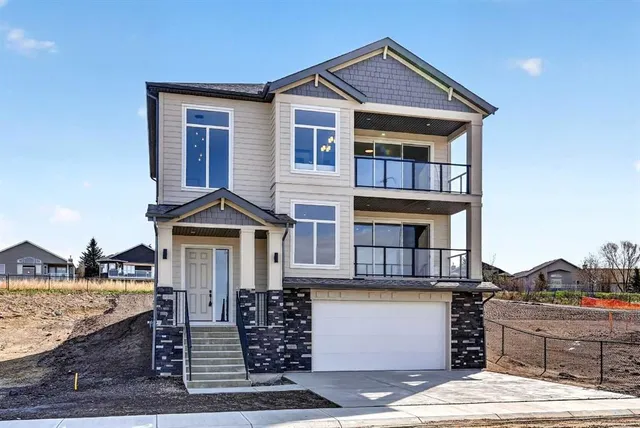 420 Lakewood Dr, Strathmore 2