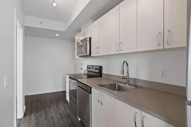 450 8 Ave #712, Calgary 4
