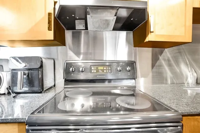 823 19 Ave #405, Calgary 5