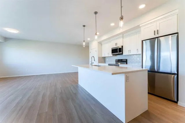 42 Cranbrook Gdns #2410, Calgary 3