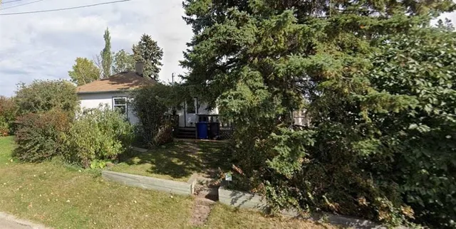 2301 20 Ave, Bowden 2
