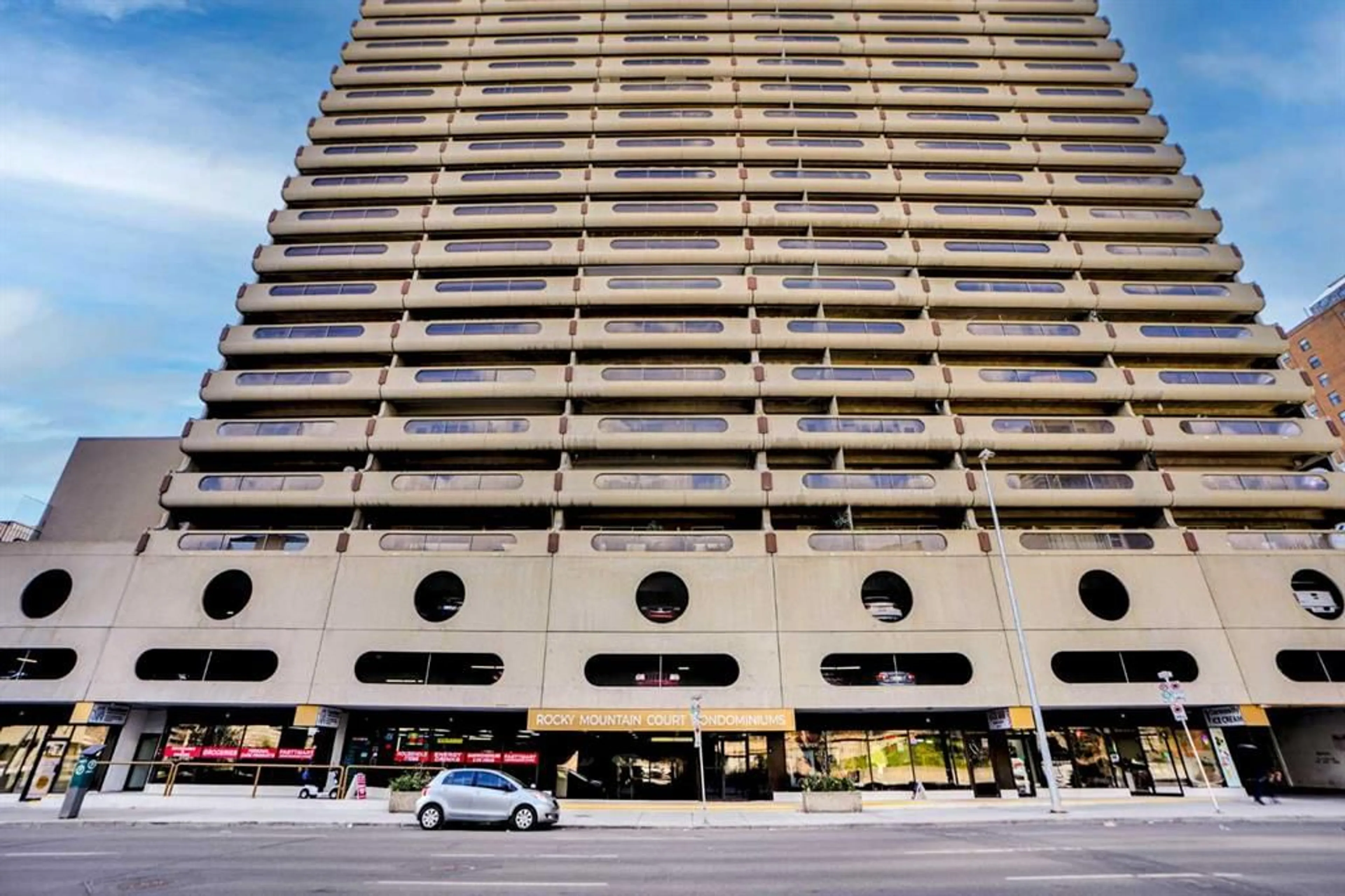 pillar/IMG-A2312143_2.jpg