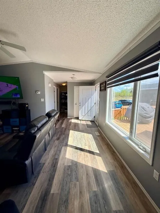 4410 48 Street, Fort Vermilion 5