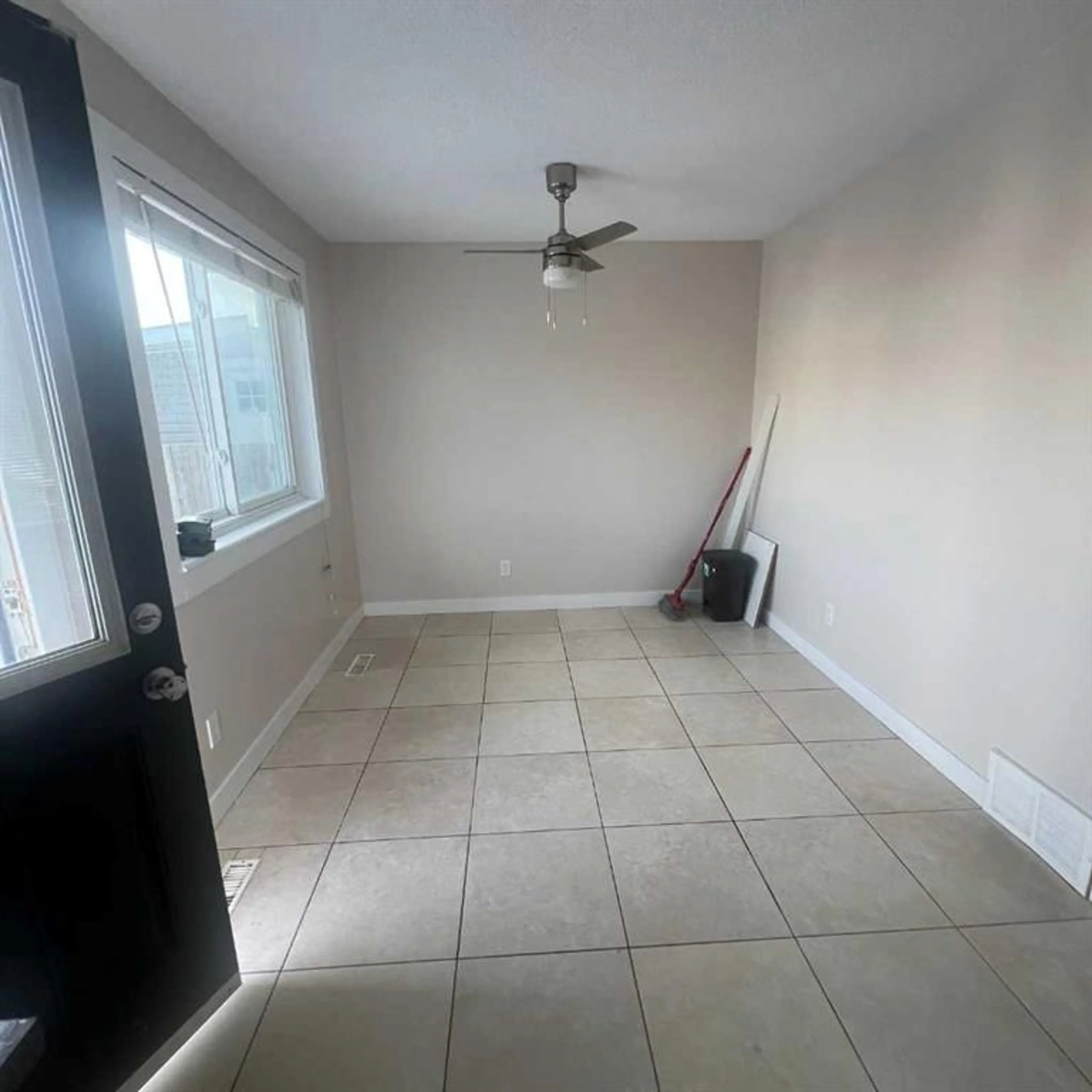 pillar/IMG-A2312233_4.jpg