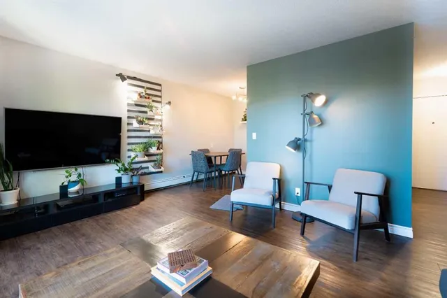 1829 11 Ave #305, Calgary 3