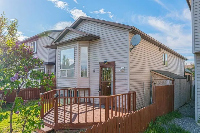 14 Martindale Mews, Calgary 2