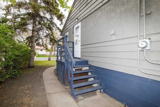 3905 46 St, Red Deer 5