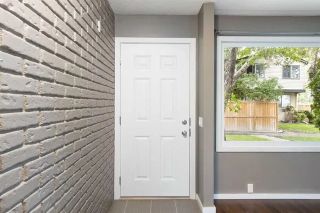 630 Sabrina Rd #92, Calgary 4